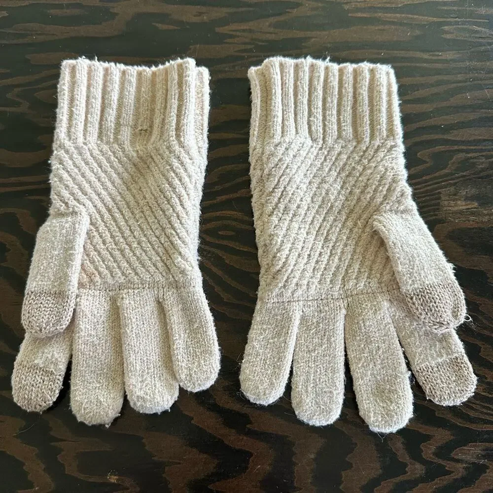 Cozy Cream Knit Gloves (138)